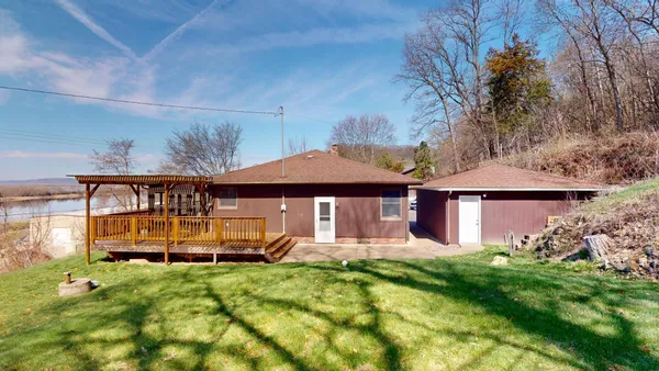 $229,900 | W670 Highway 35, Fountain City, WI 54629