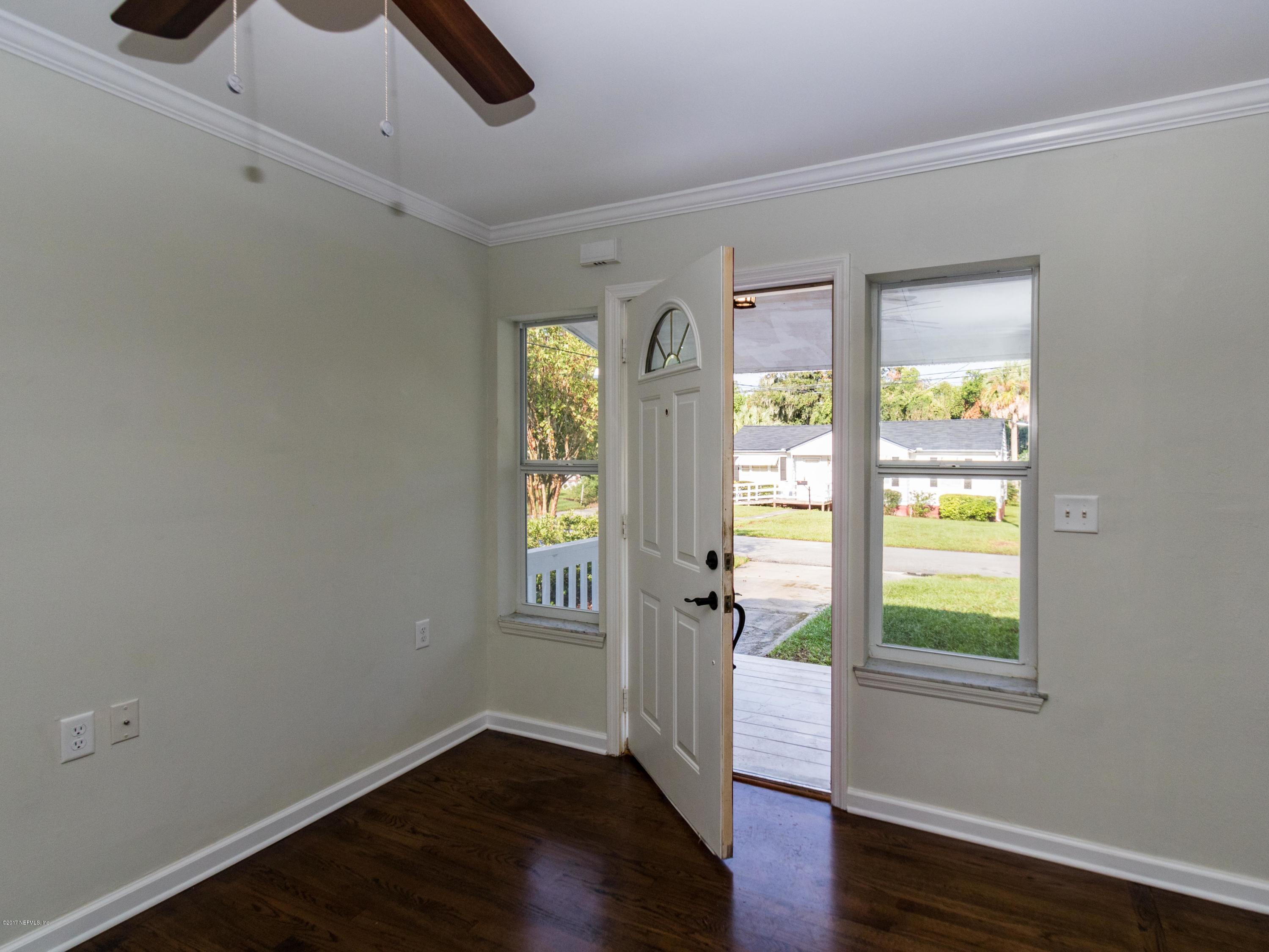 1764 Planters Road Jacksonville, FL 32207 - Photo 4 of 24 IMG_0468