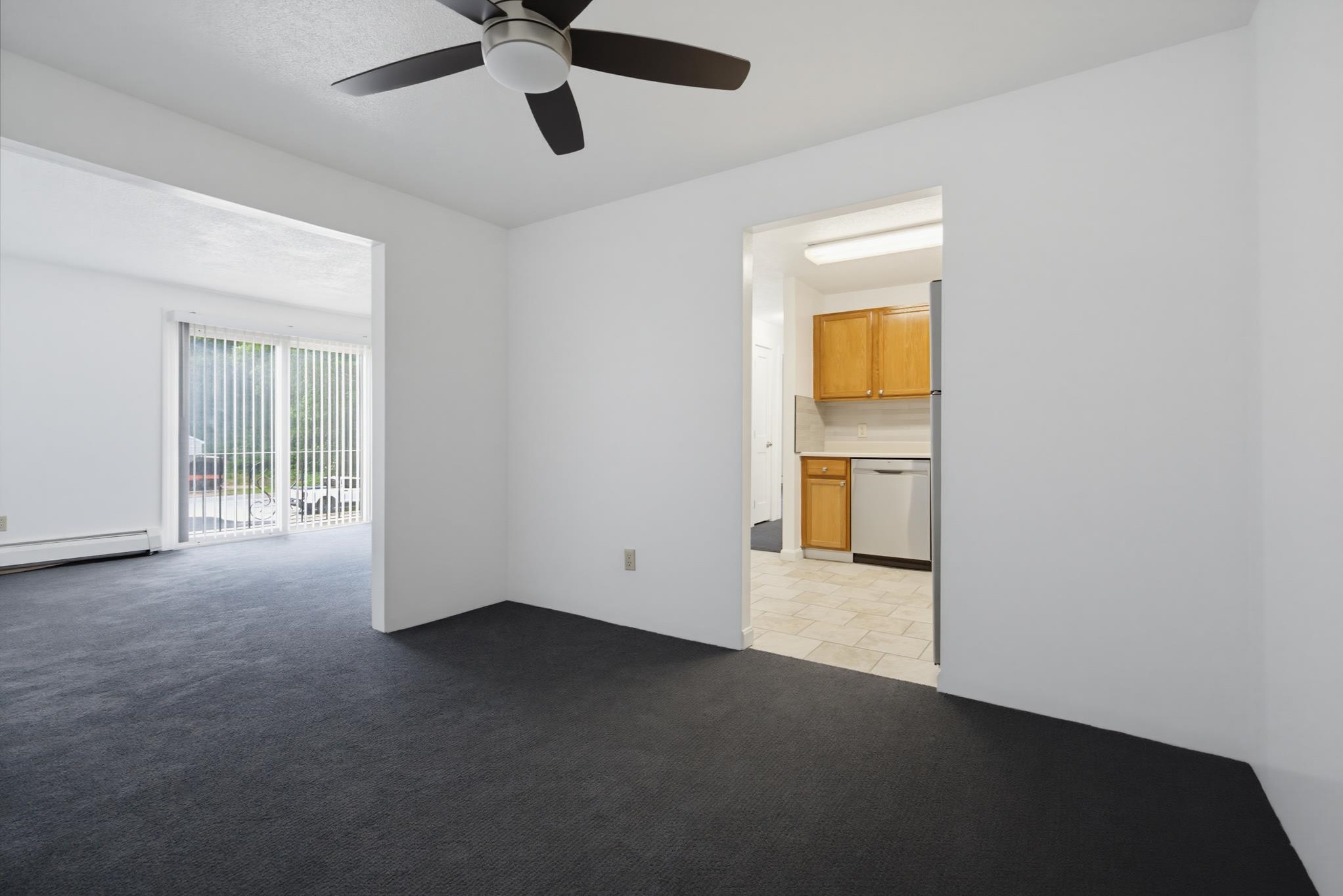 123 English Village Road, Unit 202 Manchester, NH 03102 - Photo 5 of 26