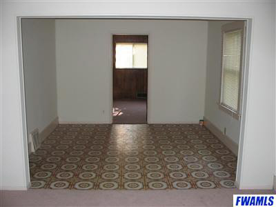 2221 Riedmiller Avenue Fort Wayne, IN 46802 - Photo 4 of 5 Gallery Image 4