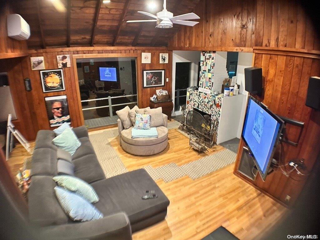 180 Clipper Way Ocean Beach, NY 11770 - Photo 2 of 17