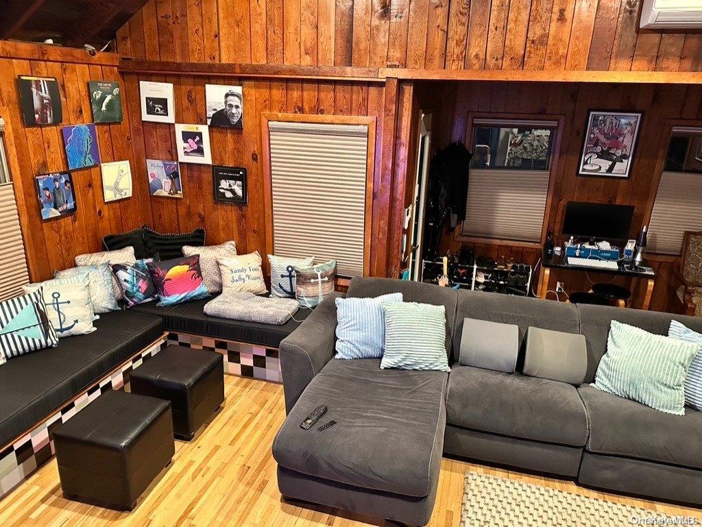 180 Clipper Way Ocean Beach, NY 11770 - Photo 5 of 17