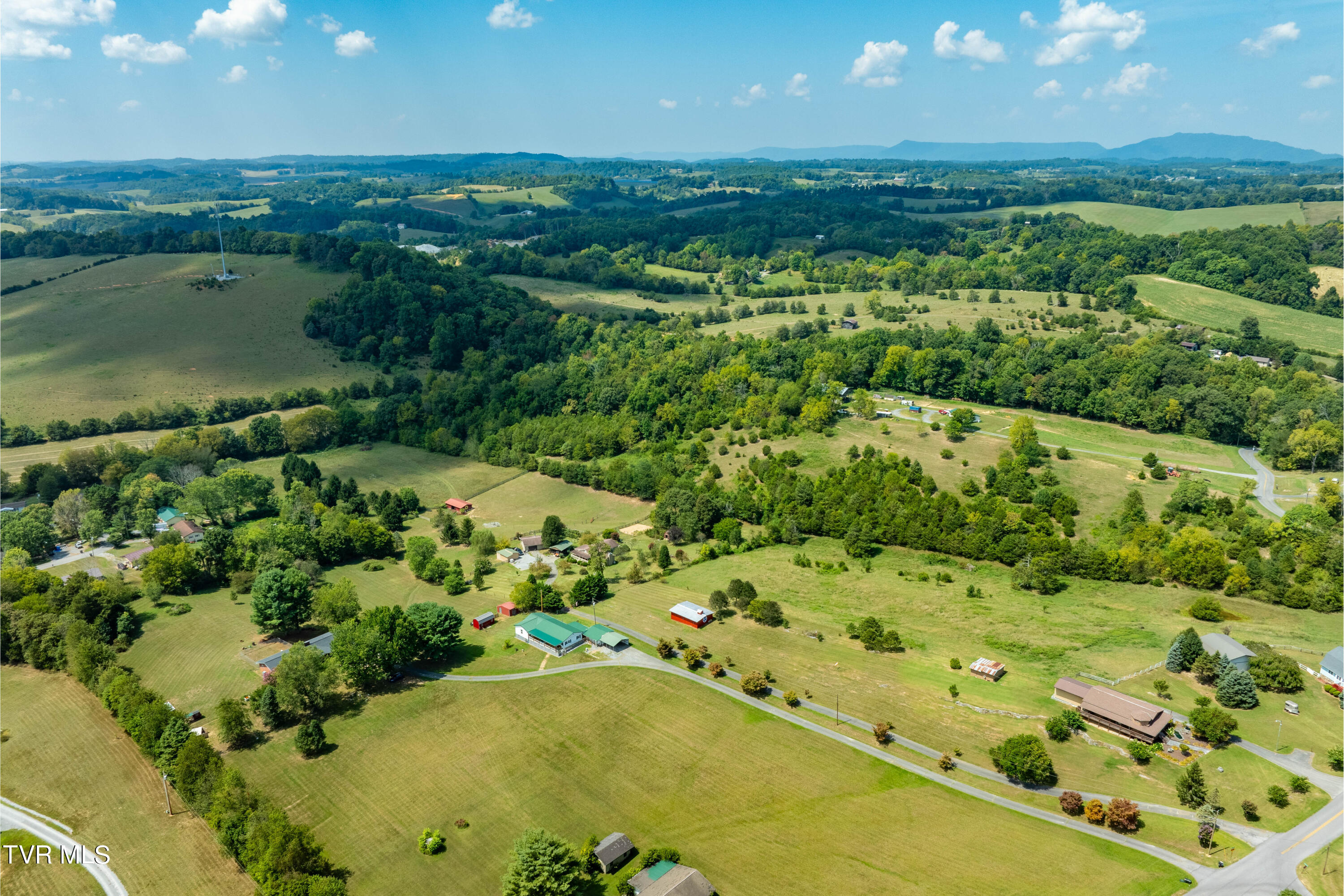 279 West Ridge Road Jonesborough, TN 37659 - Photo 4 of 82 279 W Ridge Rd (13 of 82)