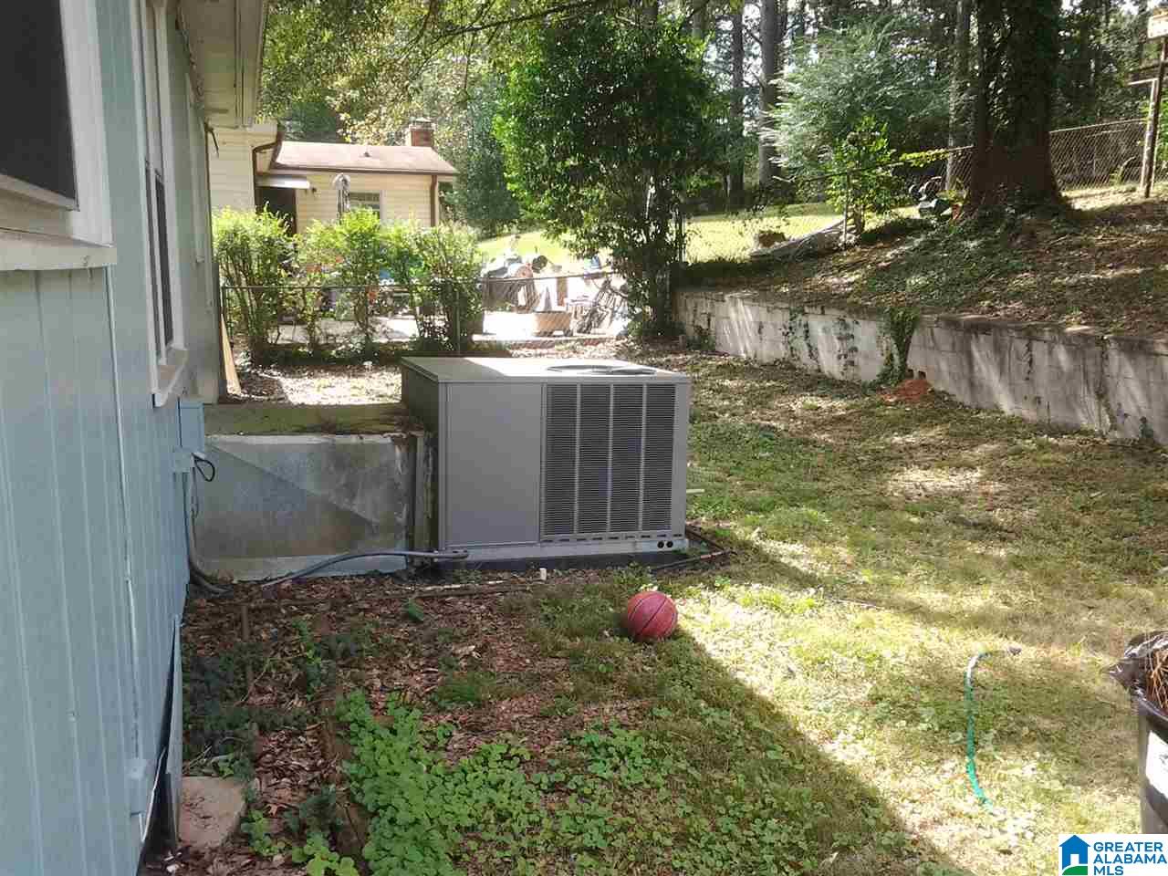 532 Camellia Road Birmingham, AL 35215 - Photo 3 of 22