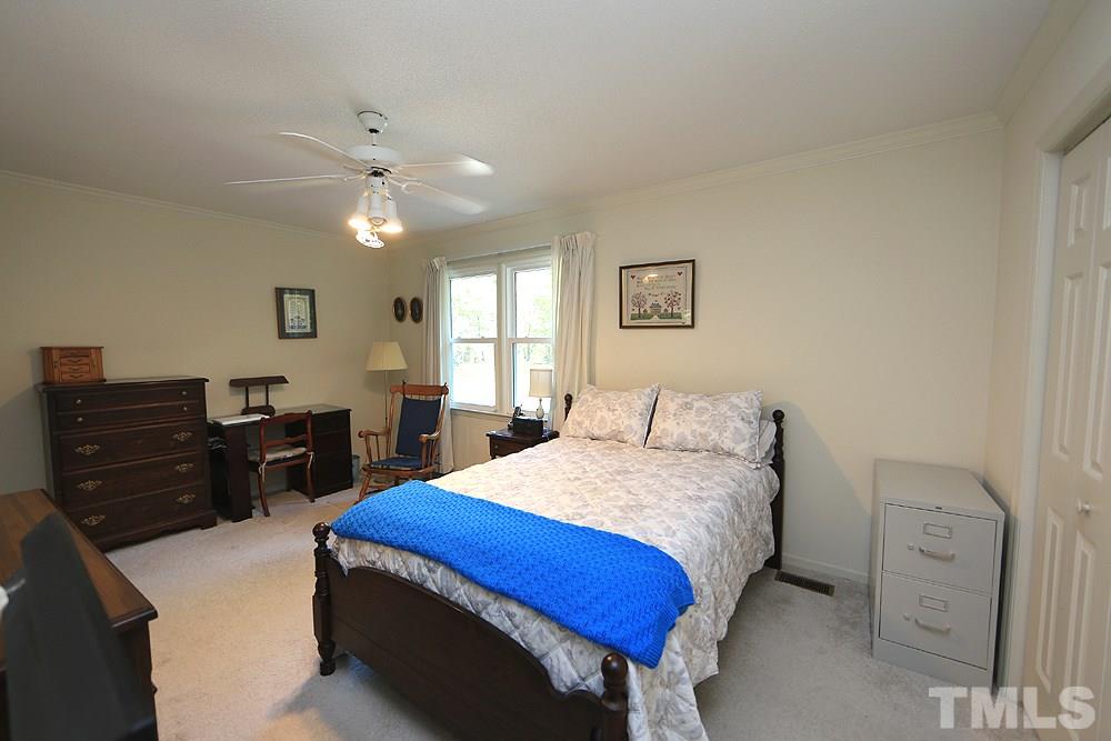 1506 Edgeside Court Raleigh, NC 27609 - Photo 13 of 23