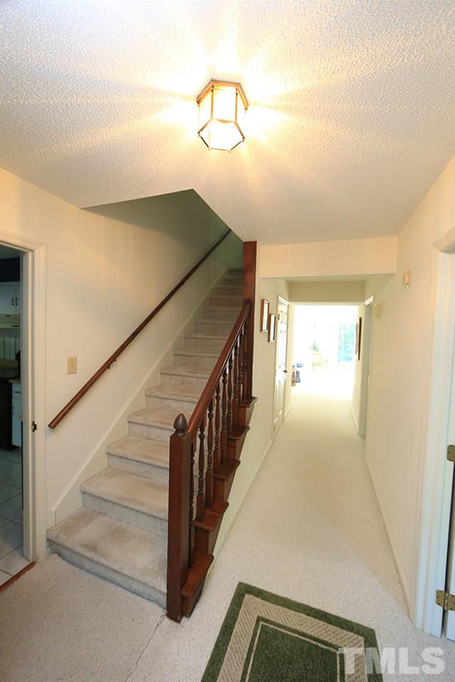 1506 Edgeside Court Raleigh, NC 27609 - Photo 3 of 23
