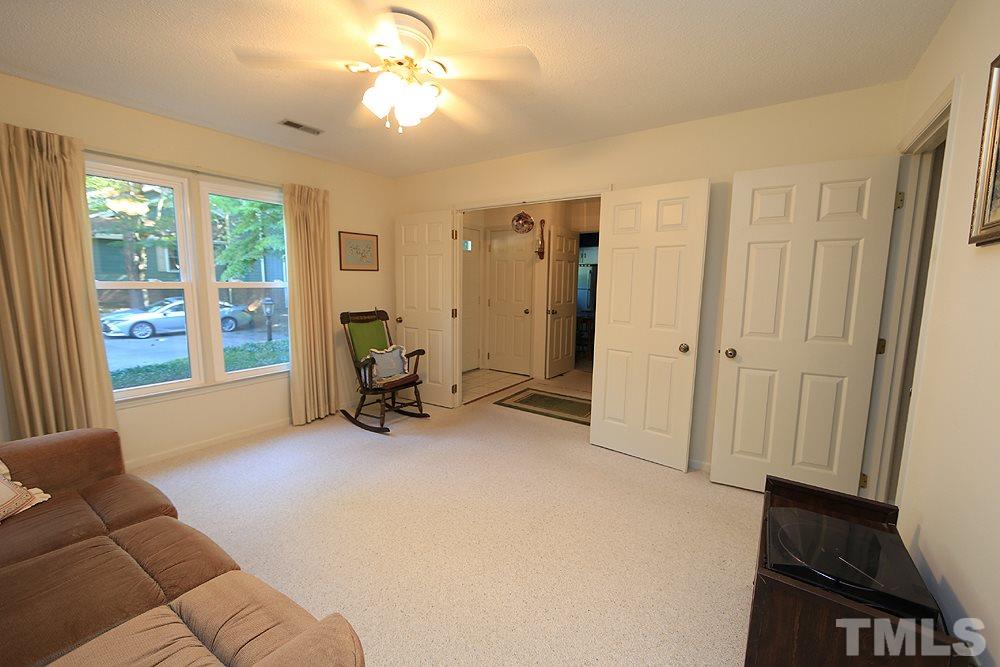 1506 Edgeside Court Raleigh, NC 27609 - Photo 10 of 23