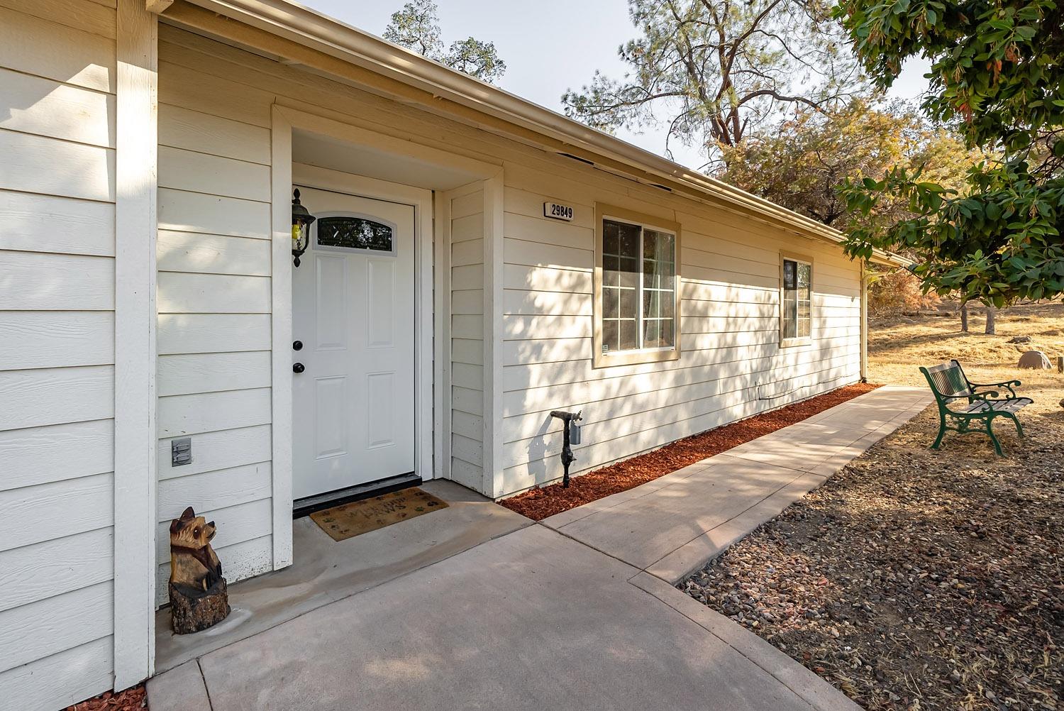 29849 Revis Road Coarsegold, CA 93614 - Photo 4 of 31 Gallery Image 4