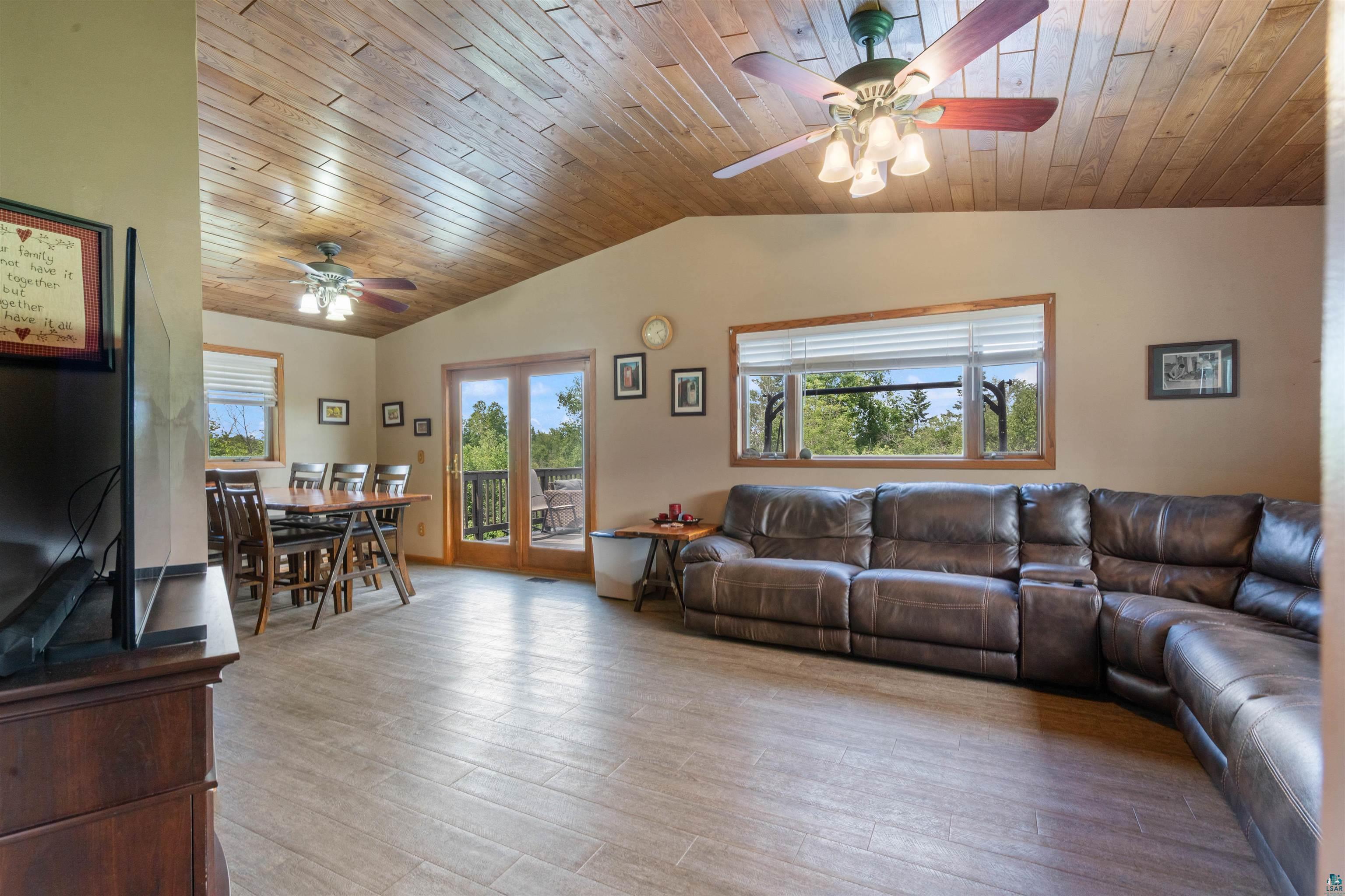 6381 Allen Road Foxboro, WI 54836 - Photo 10 of 45