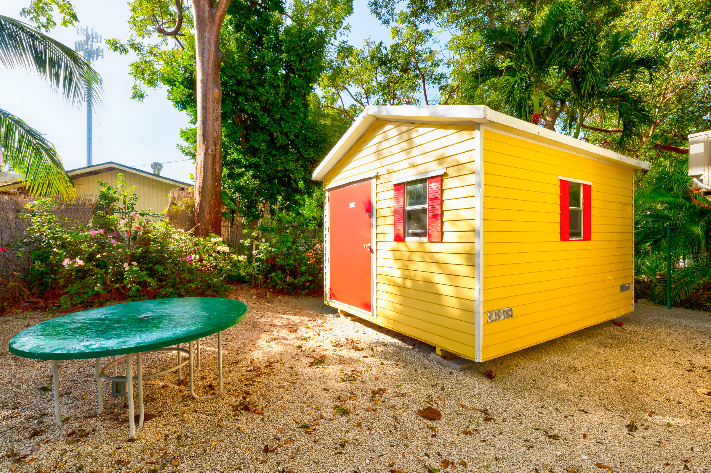 308 Vaca Road Key Largo, FL 33037 - Photo 28 of 31 7F6A9683_4_5