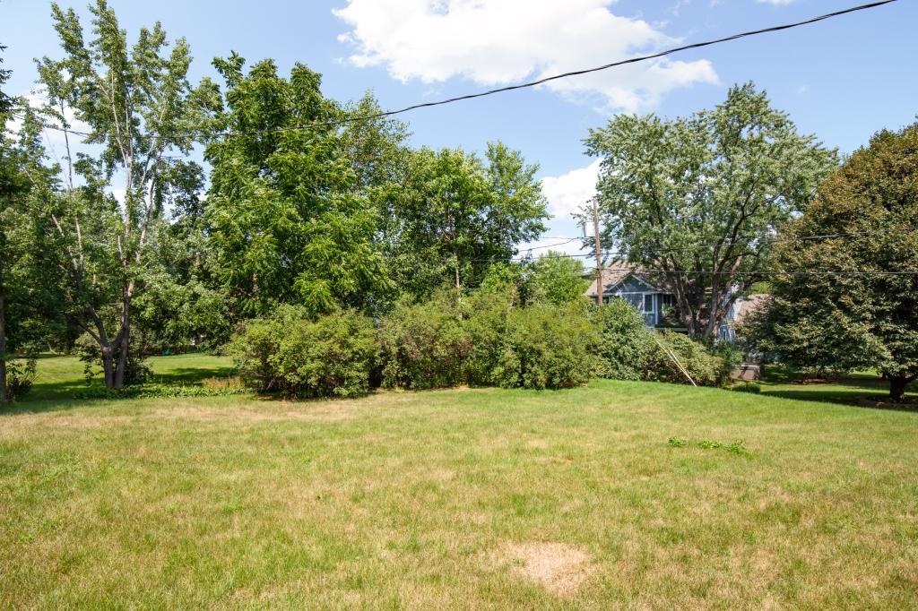 4608 Valley View Road Edina, MN 55424 - Photo 9 of 13 Gallery Image 9