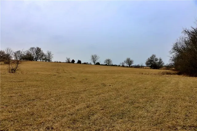 $422,100 | West Wind Road, Brunswick, MO 65236