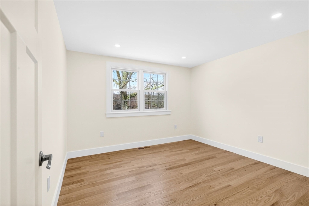 445 Salem Street North Andover, MA 01845 - Photo 15 of 42
