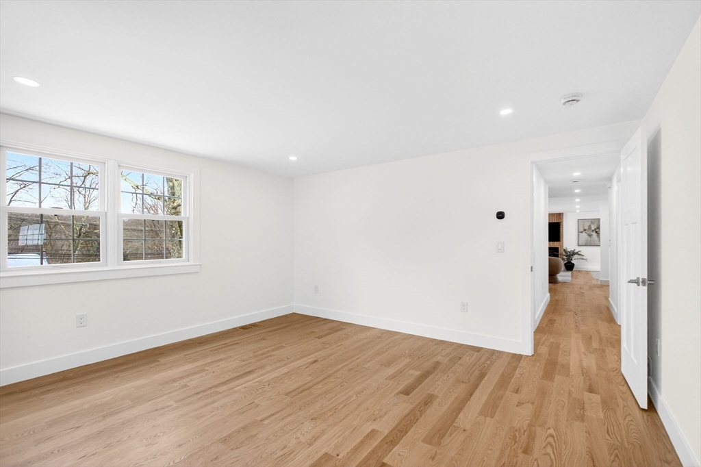 445 Salem Street North Andover, MA 01845 - Photo 18 of 42