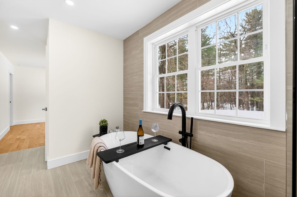 445 Salem Street North Andover, MA 01845 - Photo 27 of 42