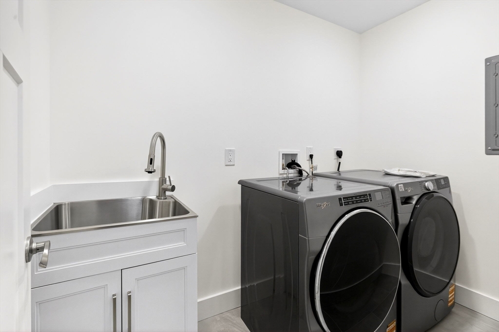 445 Salem Street North Andover, MA 01845 - Photo 28 of 42