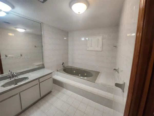 $5,400 | 2980 Southwest 111th Avenue, Miami, FL 33165