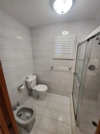 $5,400 | 2980 Southwest 111th Avenue, Miami, FL 33165