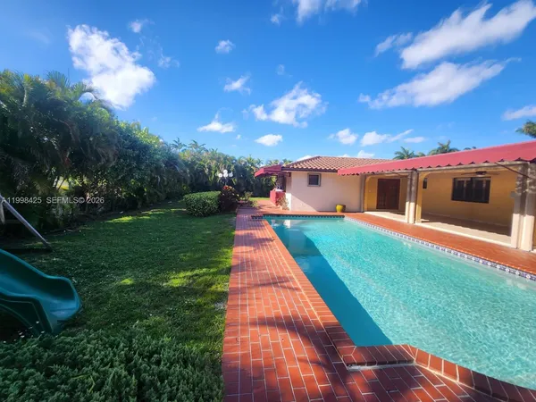 $5,400 | 2980 Southwest 111th Avenue, Miami, FL 33165