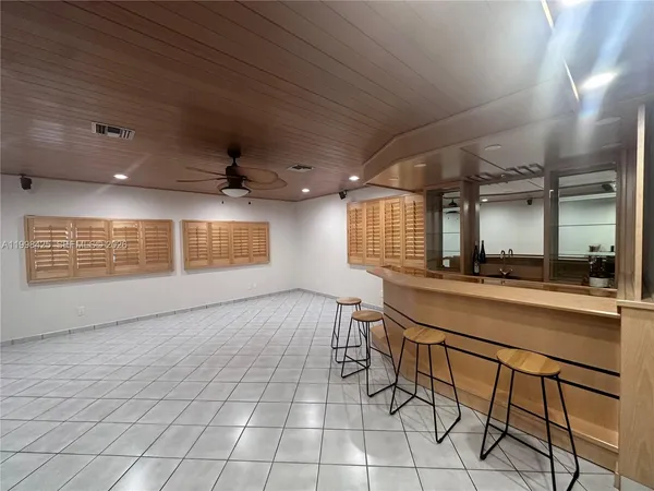 $5,400 | 2980 Southwest 111th Avenue, Miami, FL 33165