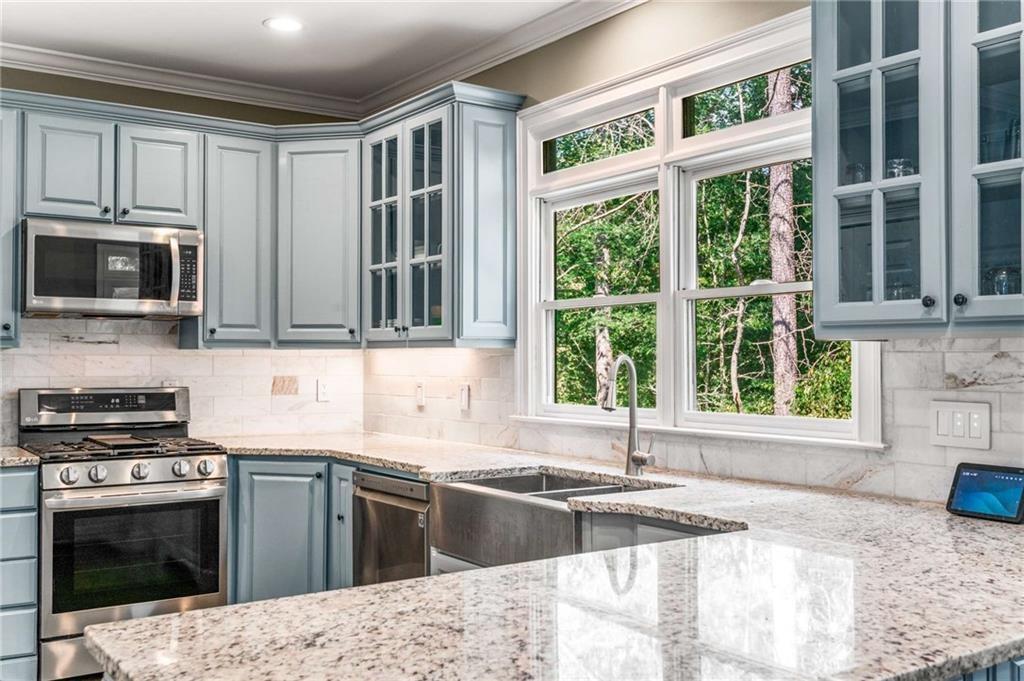 220 Milano Drive Southwest Atlanta, GA 30331 - Photo 15 of 48