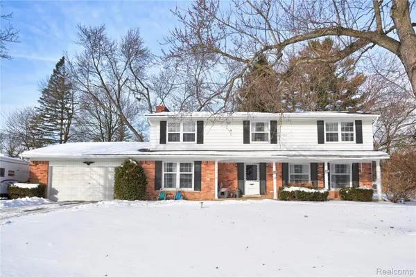 $219,900 | 5189 Otsego Street, Burton, MI 48509