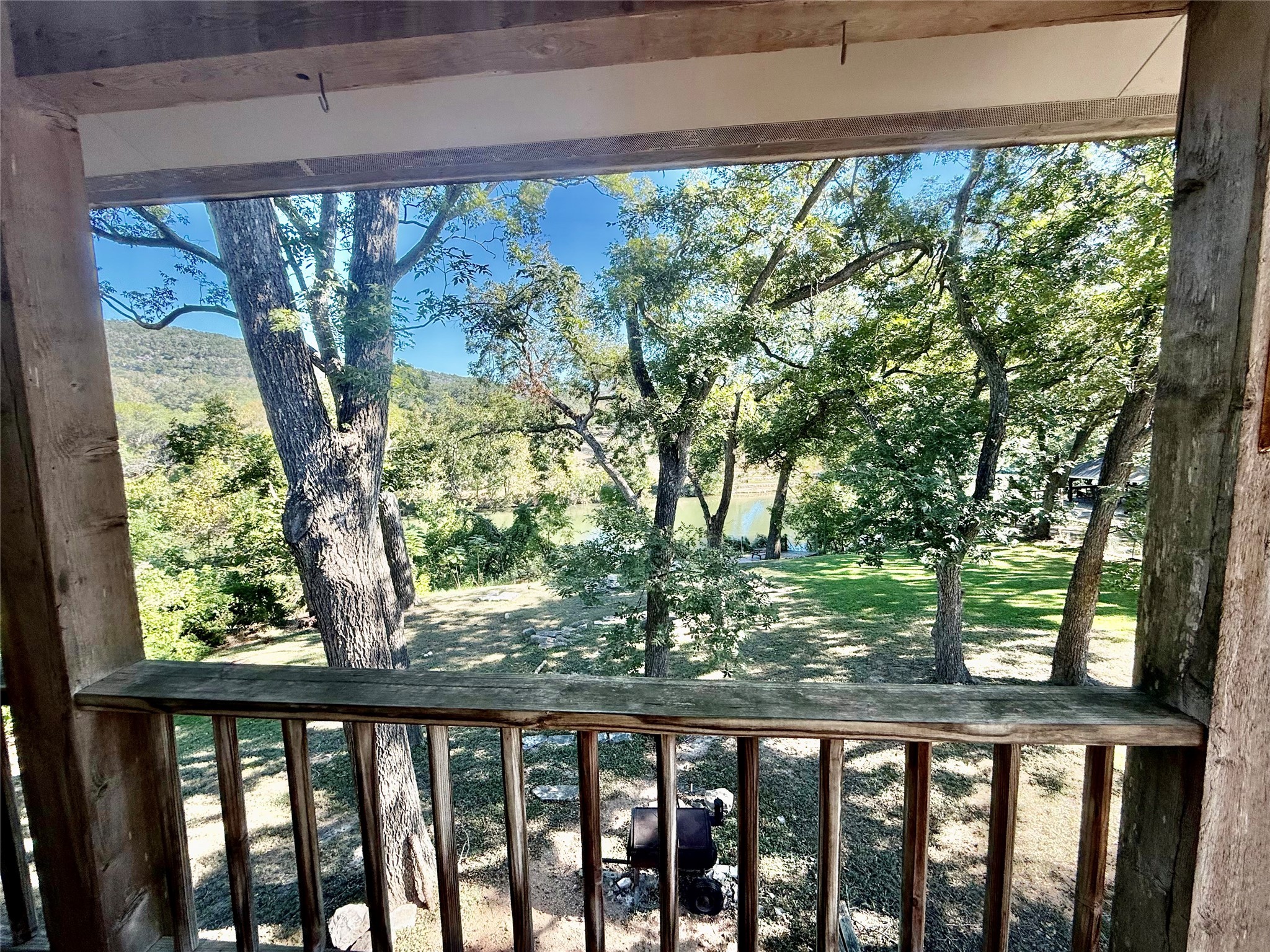 9030 River Road New Braunfels, TX 78132 - Photo 9 of 25 a view of a garden from a balcony