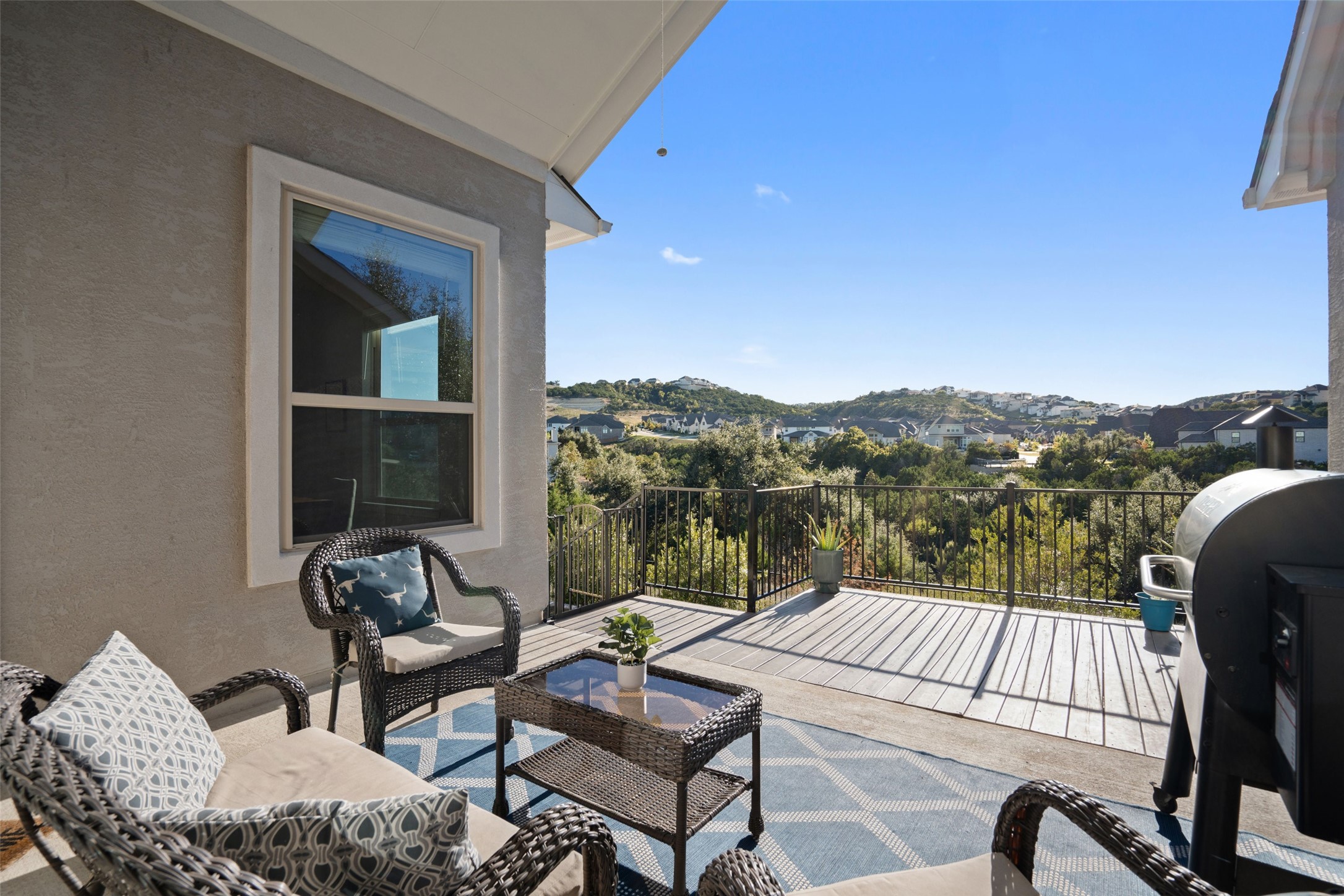 17805 Limestone Spring Lane Austin, TX 78738 - Photo 30 of 39 Hilltop views