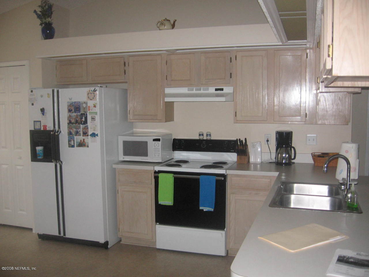 8492 Springtree Road Jacksonville, FL 32210 - Photo 10 of 16 Kitchen2