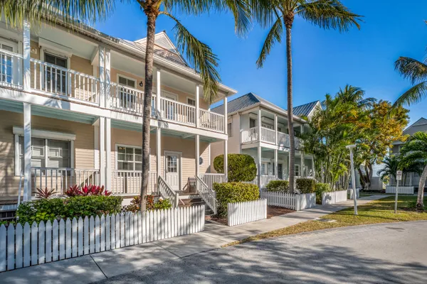 $1,300,000 | 7061 Harbor Village Drive, Marathon, FL 33050