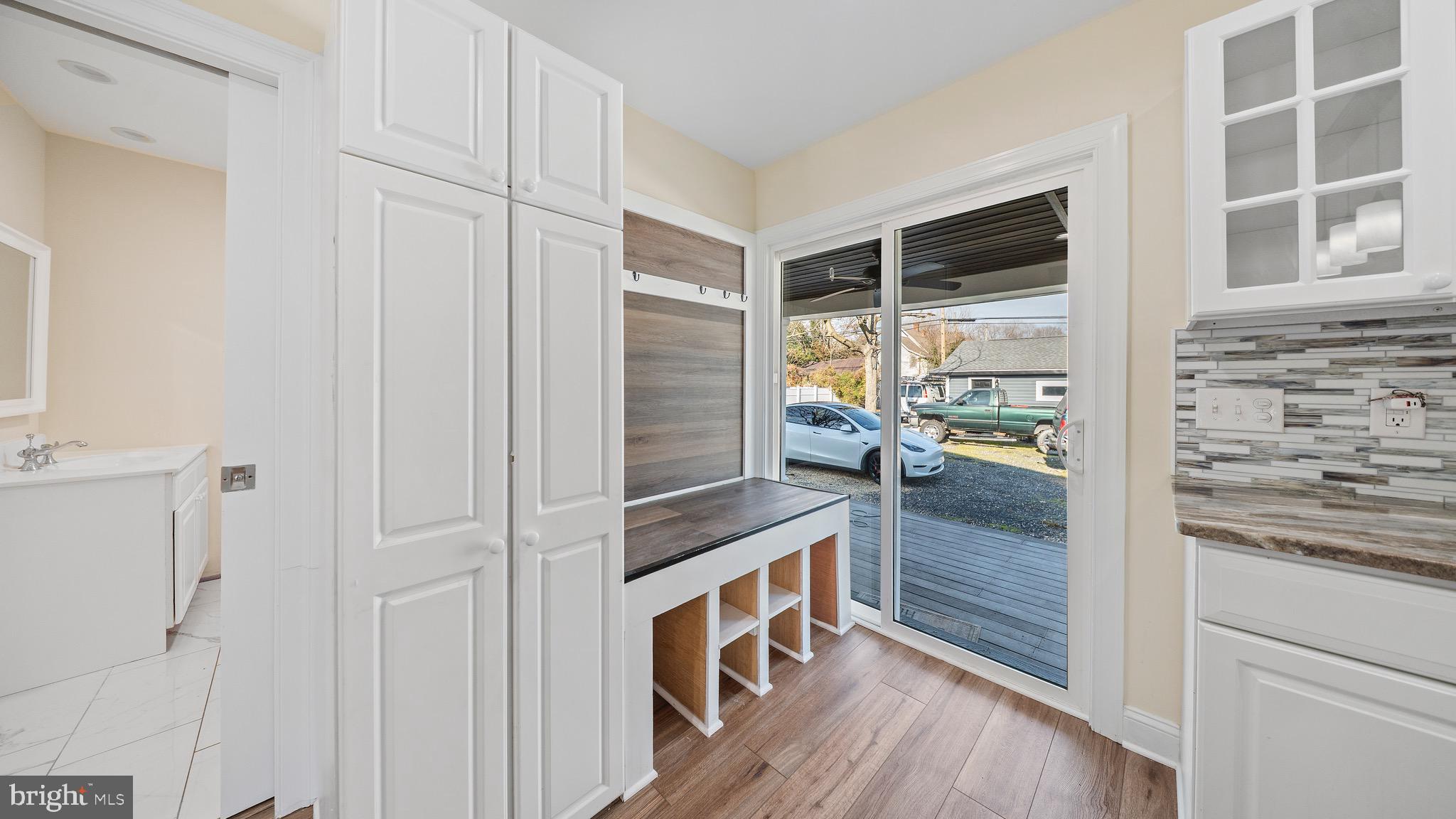 301 East Chestnut Street Delmar, MD 21875 - Photo 20 of 35 Back door entrance