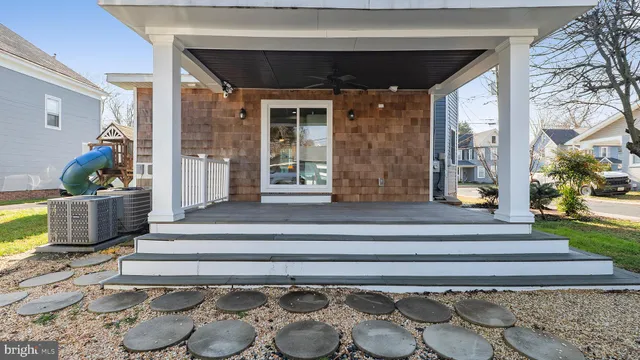 $350,000 | 301 East Chestnut Street, Delmar, MD 21875