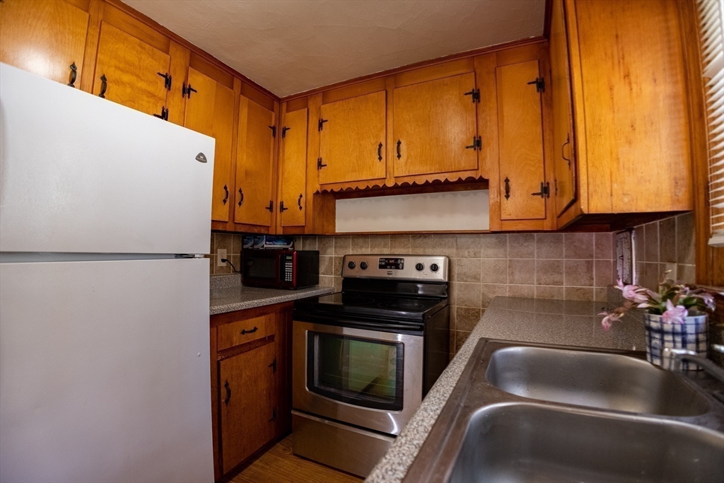 200 Slater Avenue Springfield, MA 01119 - Photo 8 of 33 Gallery Image 8
