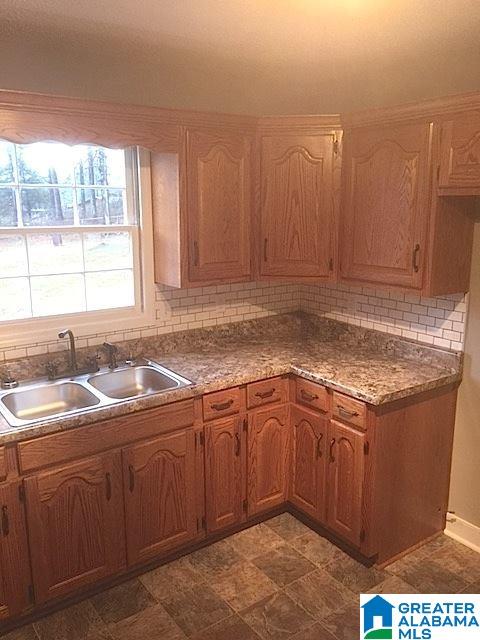 184 Coffee Lane Anniston, AL 36201 - Photo 4 of 13