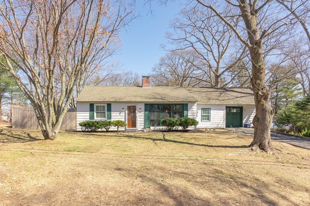 41 Davis Road Methuen, MA 01844 - Photo 2 of 24 Gallery Image 2