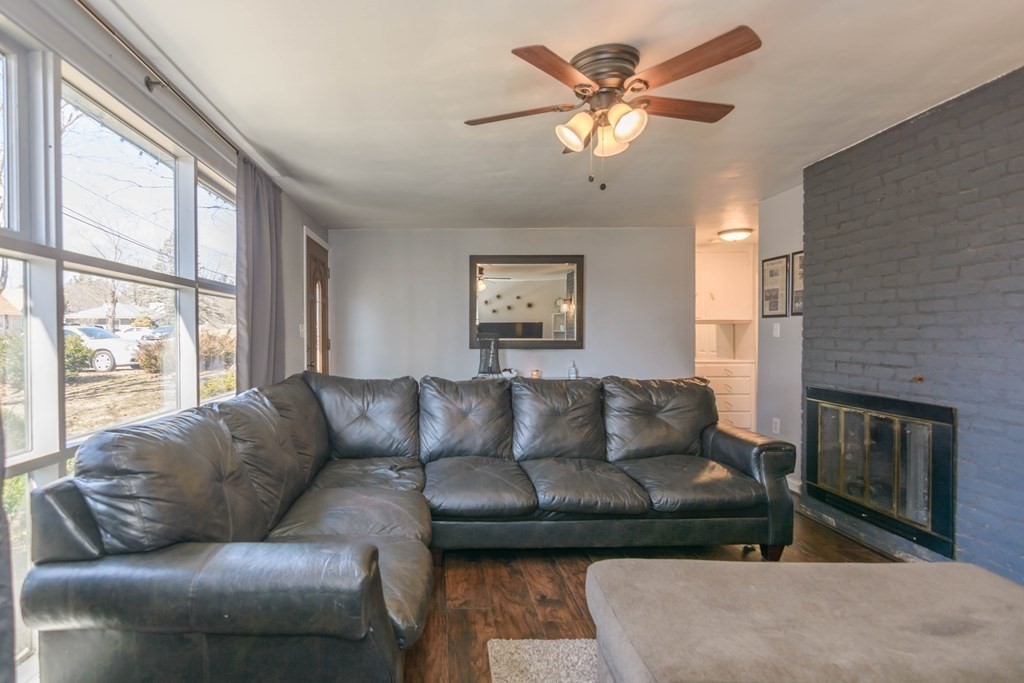 41 Davis Road Methuen, MA 01844 - Photo 5 of 24 Gallery Image 5