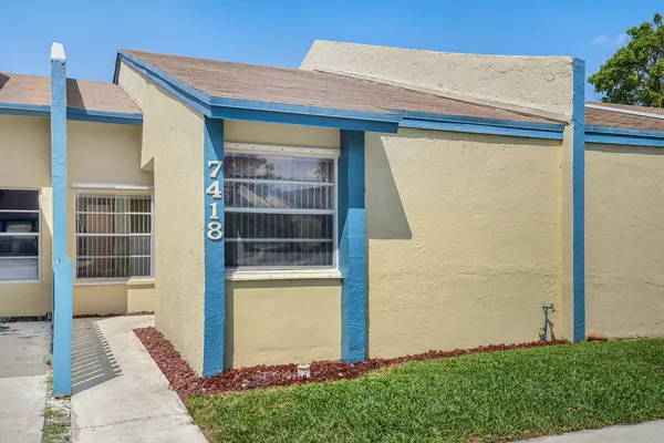 $299,999 | 7418 Northwest 34th Street, Lauderhill, FL 33319