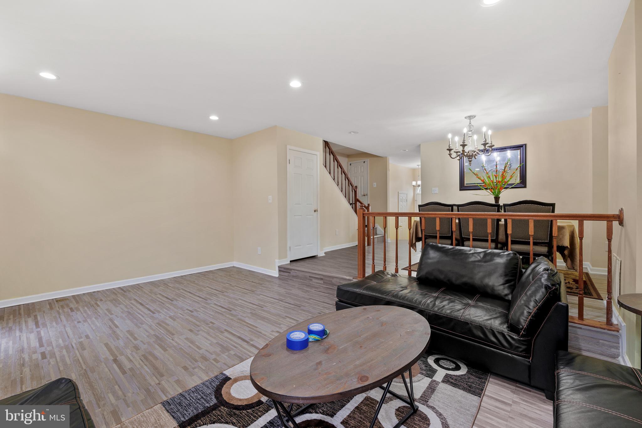 46899 Rabbitrun Terrace Sterling, VA 20164 - Photo 16 of 31 Gallery Image 16