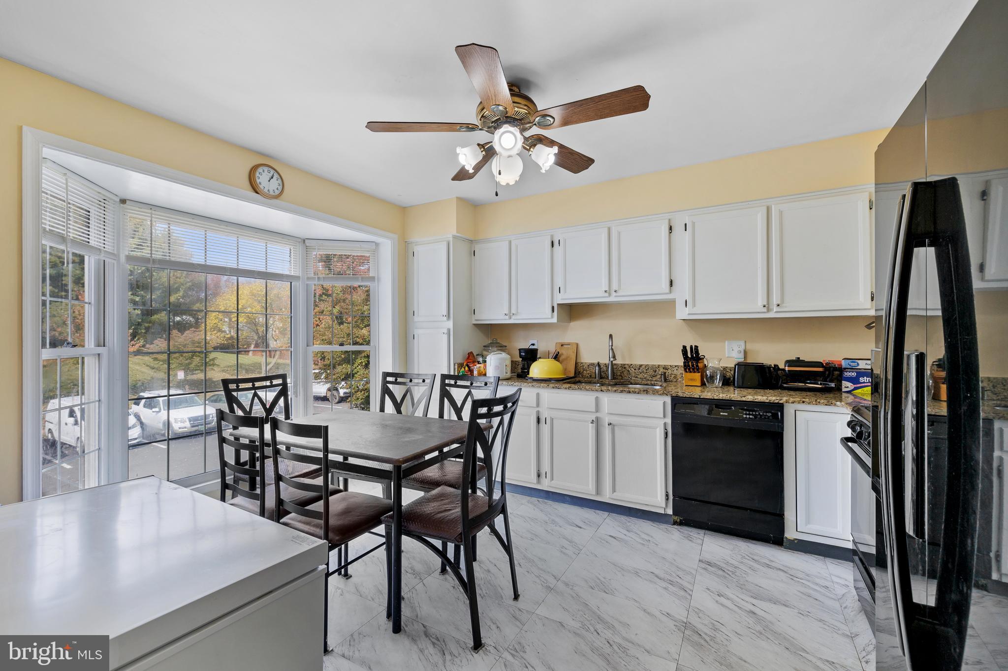 46899 Rabbitrun Terrace Sterling, VA 20164 - Photo 6 of 31 Gallery Image 6