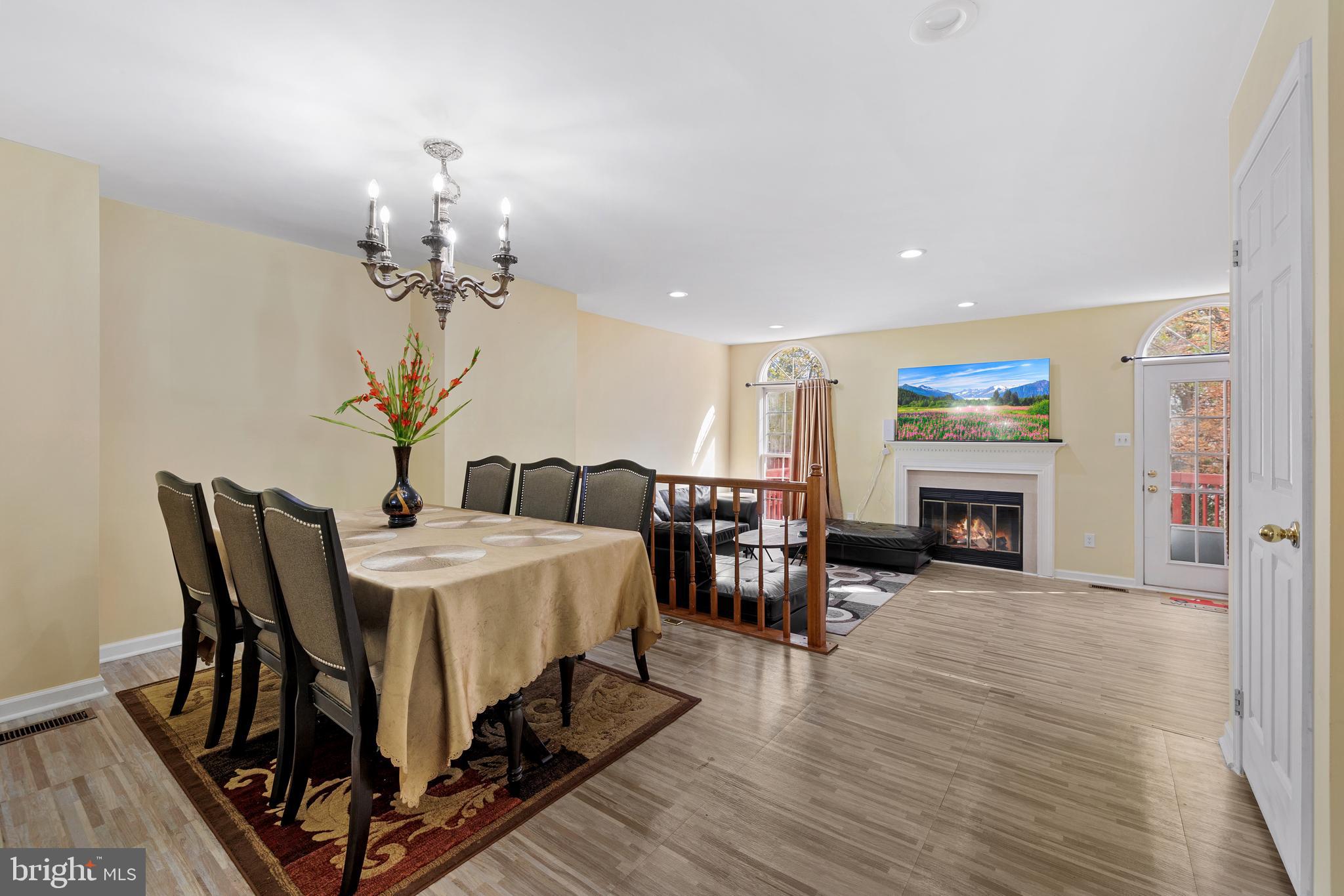 46899 Rabbitrun Terrace Sterling, VA 20164 - Photo 10 of 31 Gallery Image 10