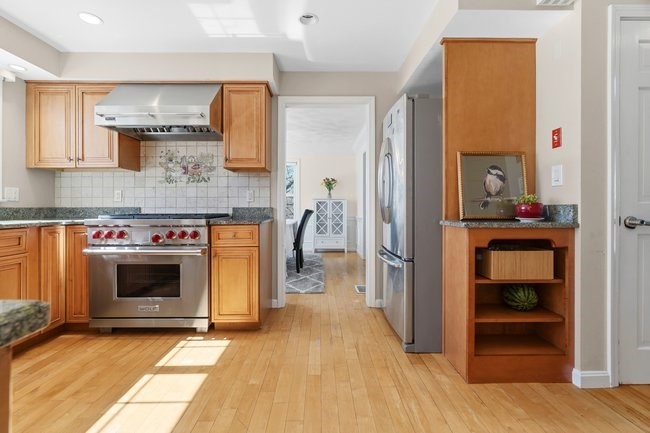 7 Blacksmith Way Saugus, MA 01906 - Photo 10 of 36