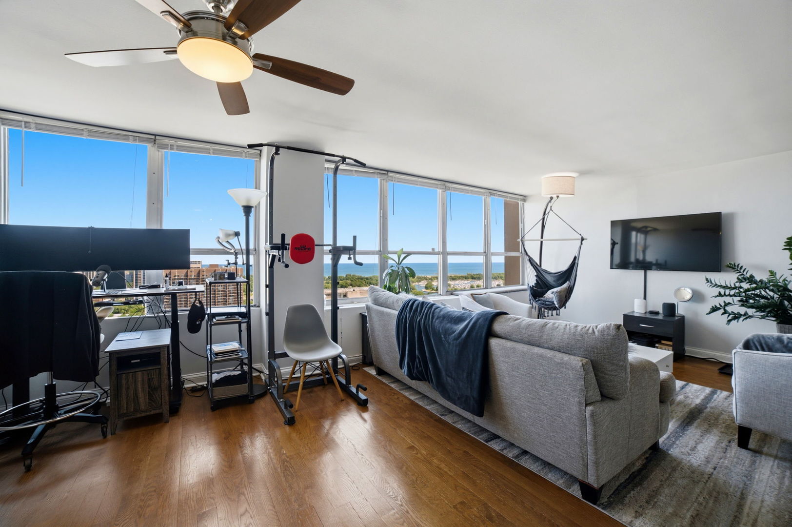 655 West Irving Park Road, Unit 2704 Chicago, IL 60613 - Photo 8 of 27
