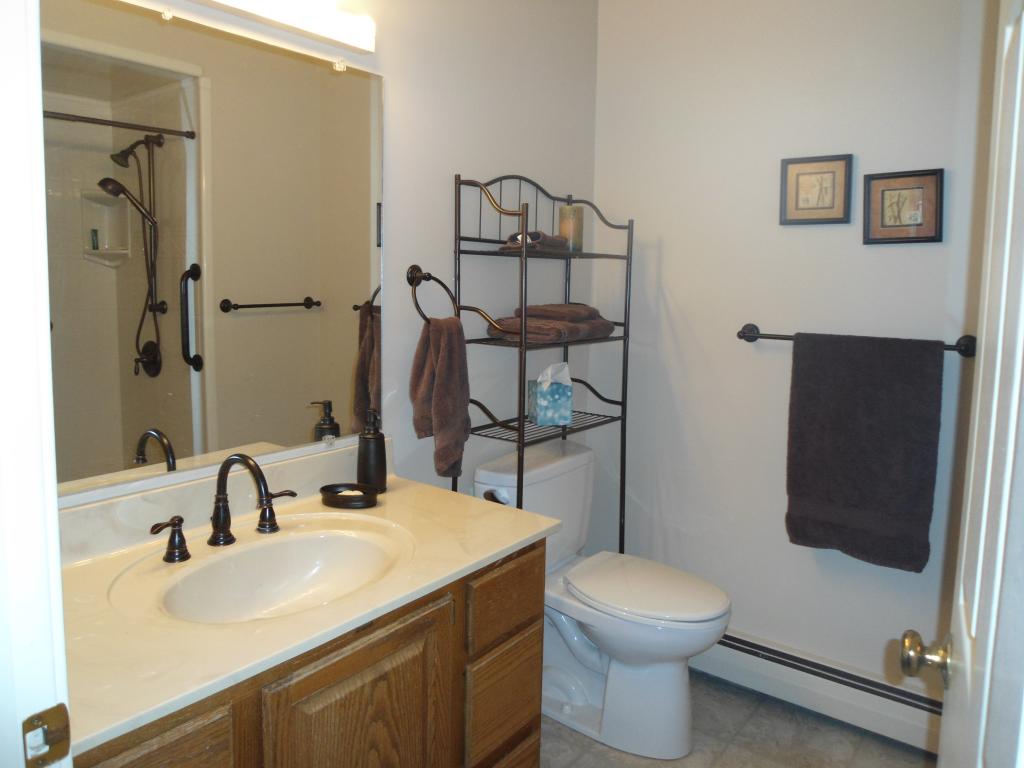 300 Grove Street, Unit 10 Rutland, VT 05701 - Photo 11 of 14