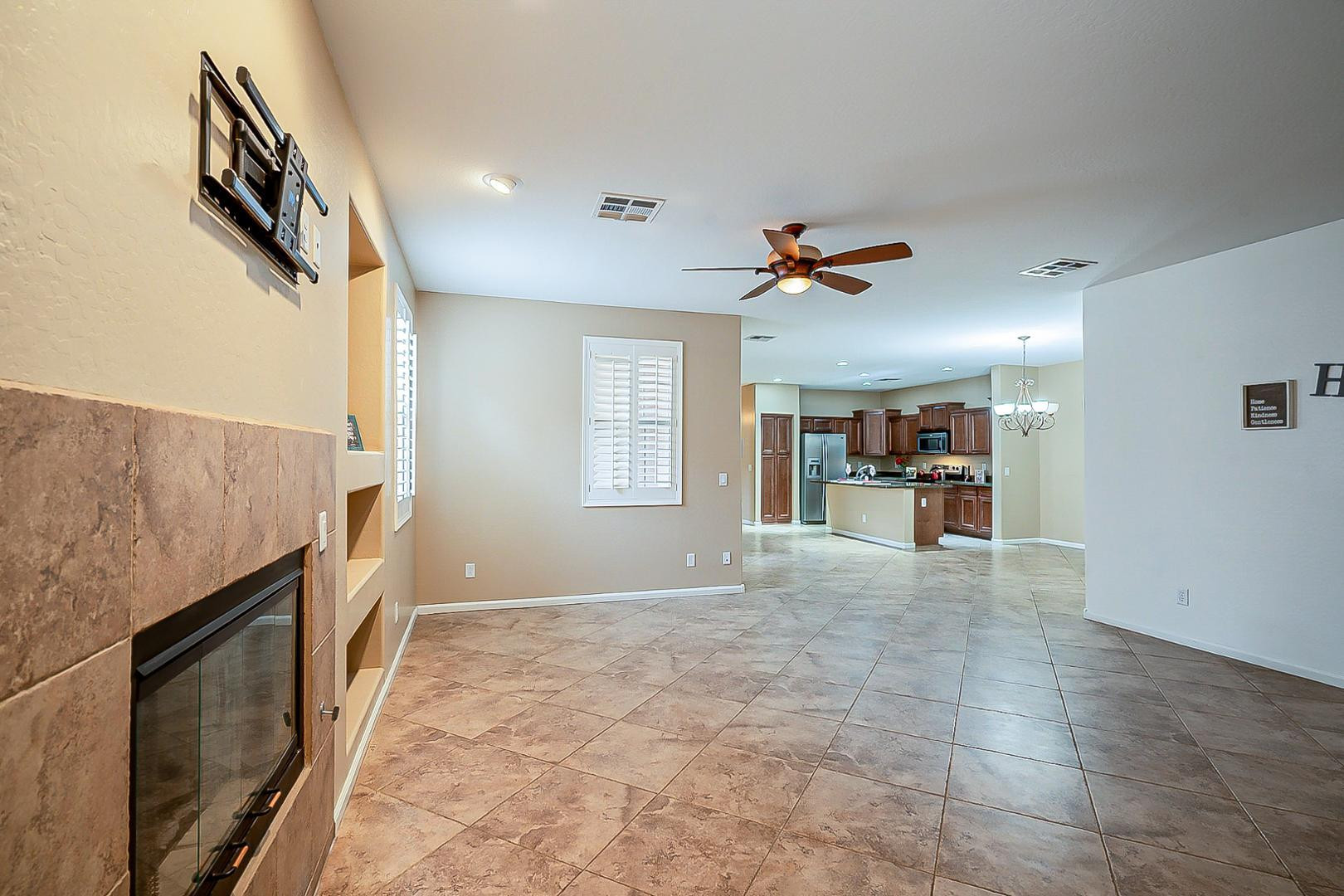 15370 West Bloomfield Road Surprise, AZ 85379 - Photo 6 of 82