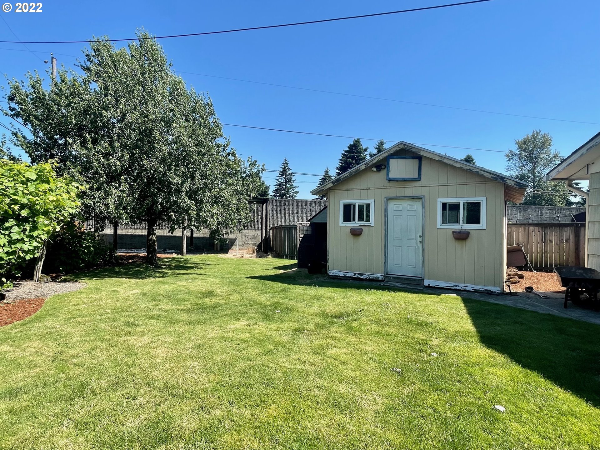 14530 Northeast Knott Court Portland, OR 97230 - Photo 14 of 14 Workshop