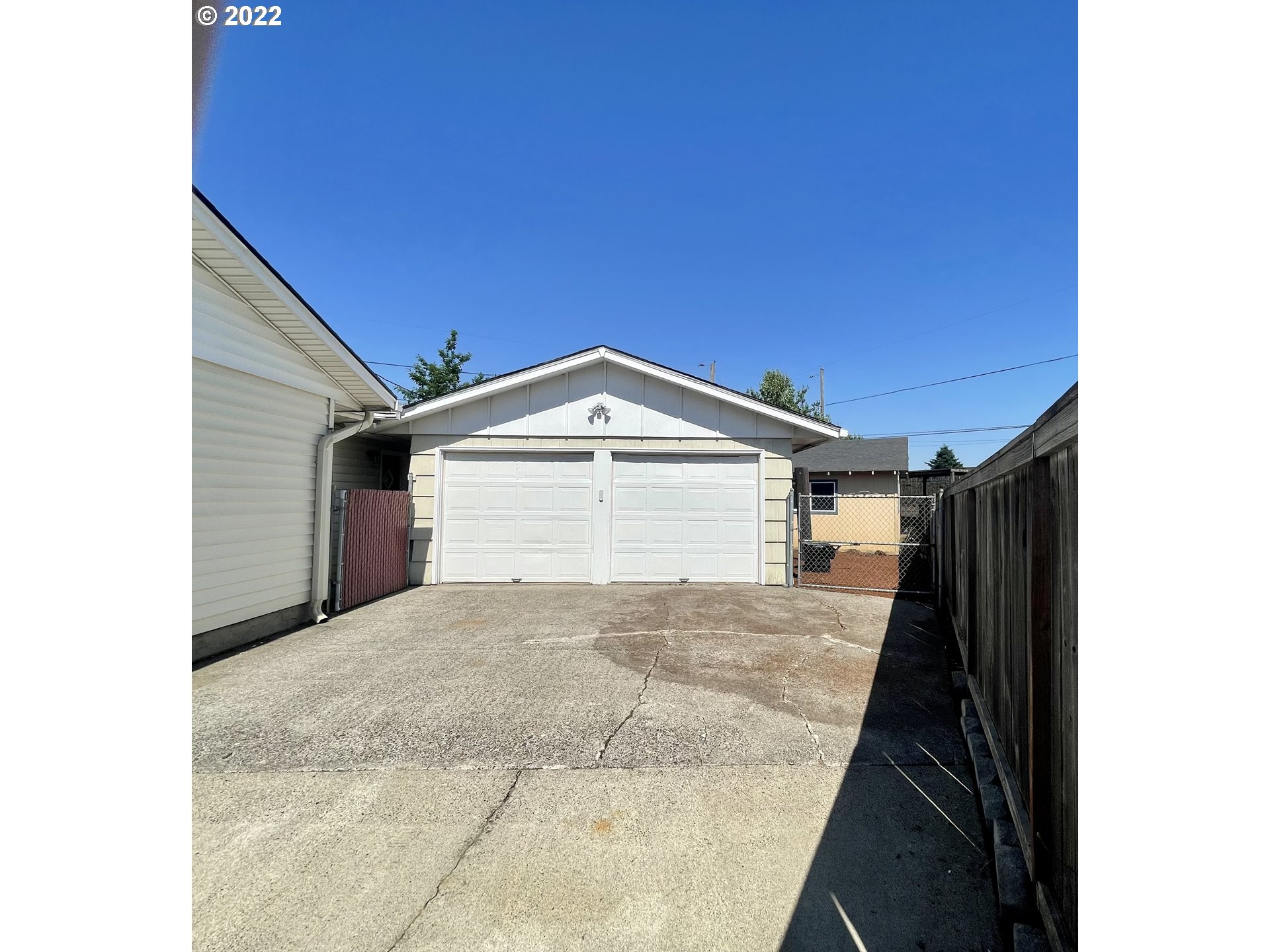14530 Northeast Knott Court Portland, OR 97230 - Photo 3 of 14 Parking