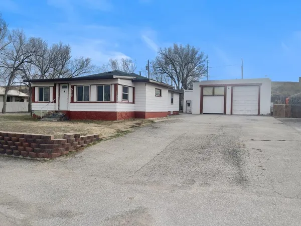 $163,000 | 528 West Miller Street, Rawlins, WY 82301