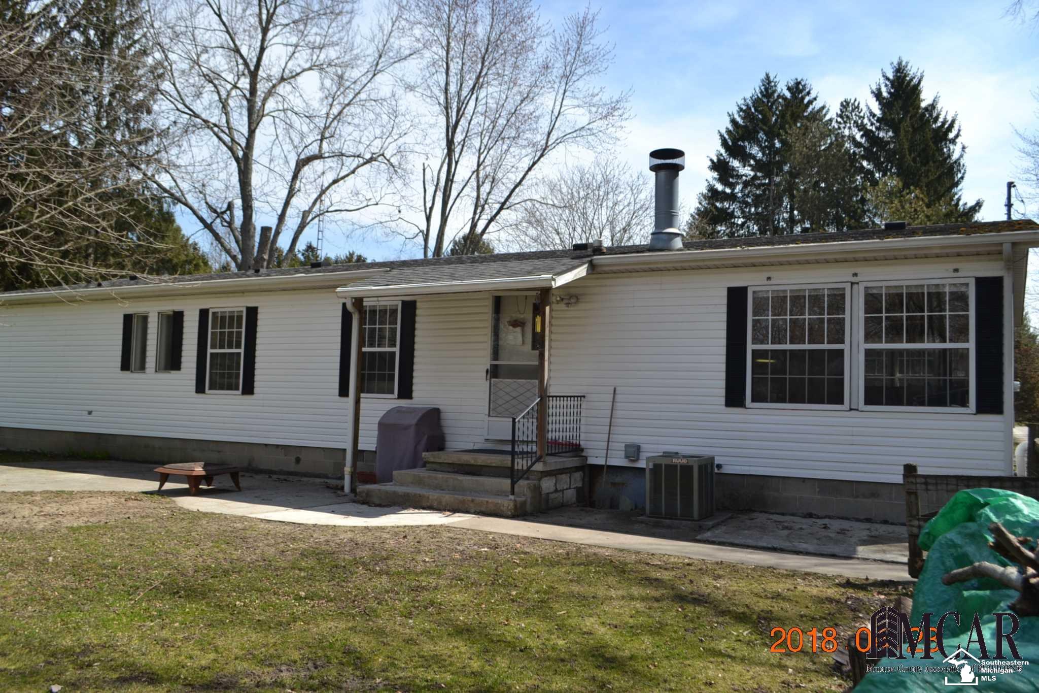 11255 Secor Road Temperance, MI 48182 - Photo 23 of 25 Back of home