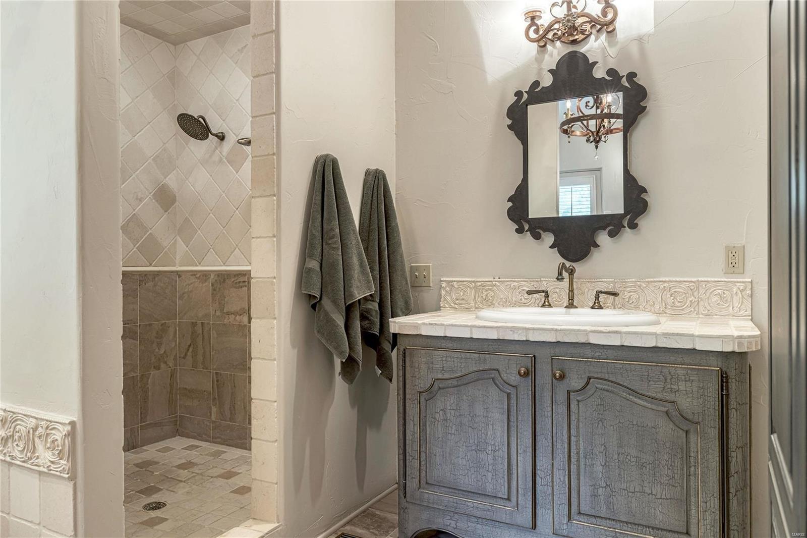 13 Ridgecreek Road Town and Country, MO 63141 - Photo 37 of 57 Gallery Image 37