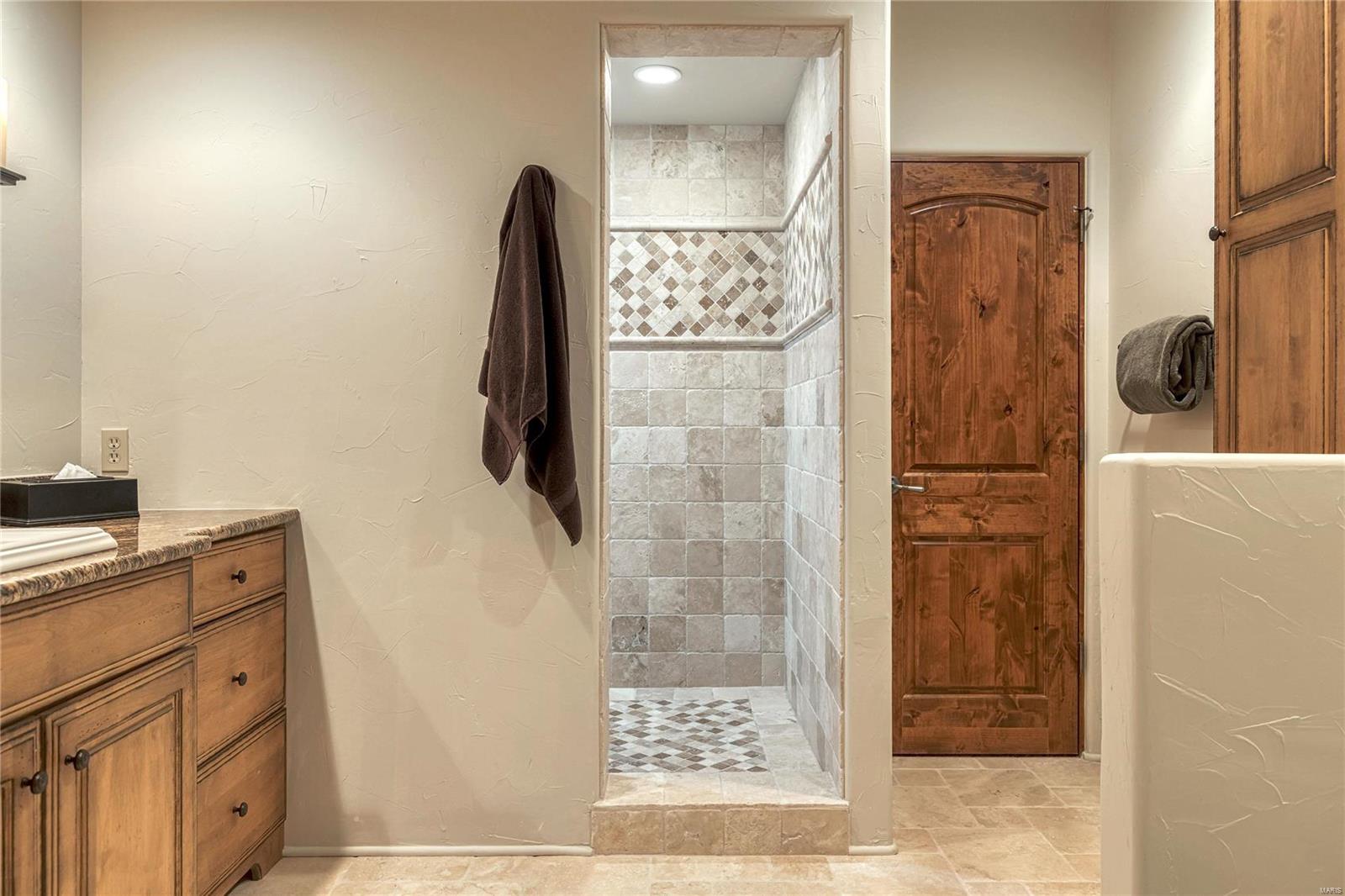 13 Ridgecreek Road Town and Country, MO 63141 - Photo 53 of 57 Gallery Image 53